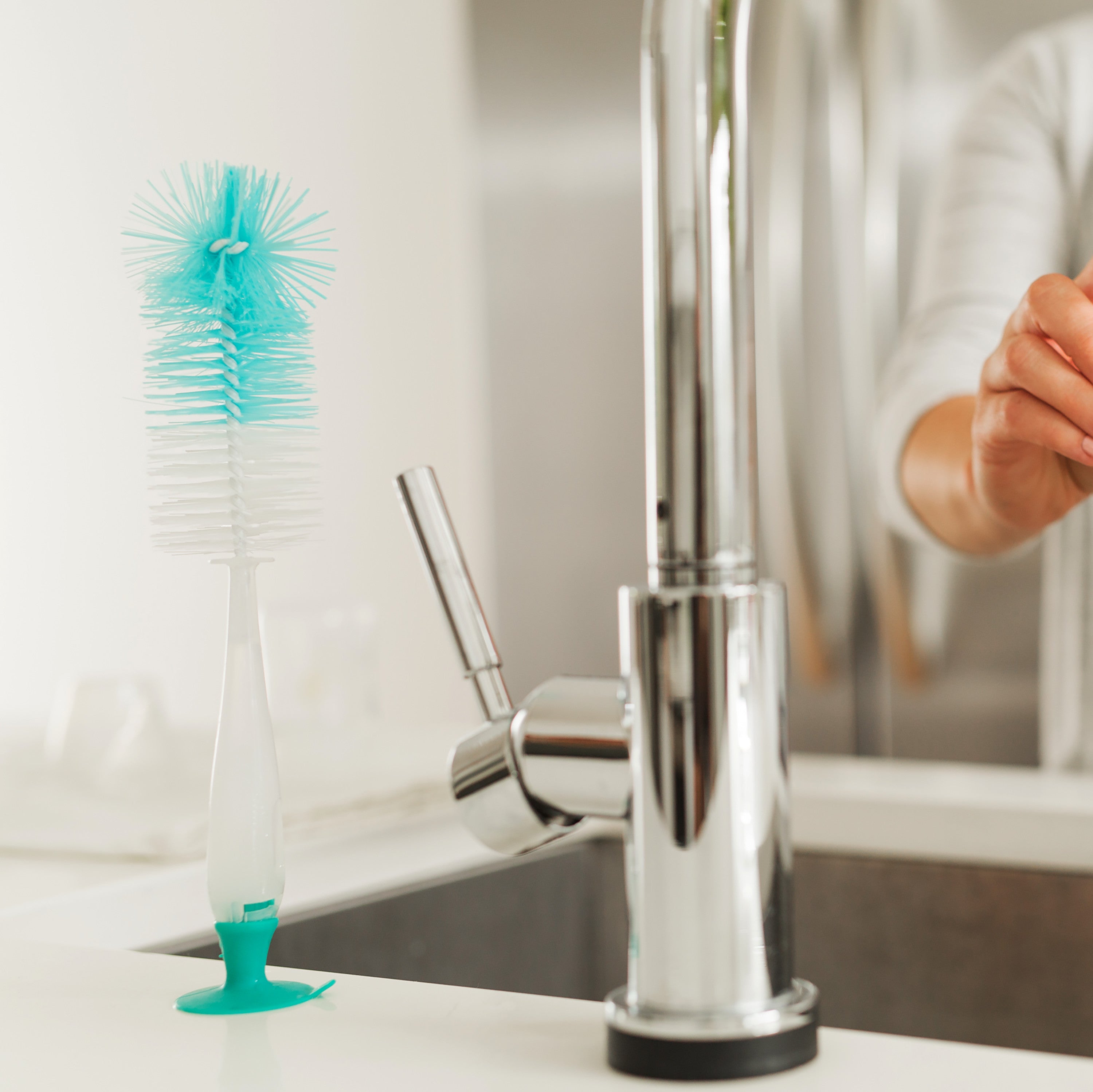 evenflo bottle brush Evenflo 2-in-1 Baby Bottle Brush with Nipple Brush – Evenflo Feeding